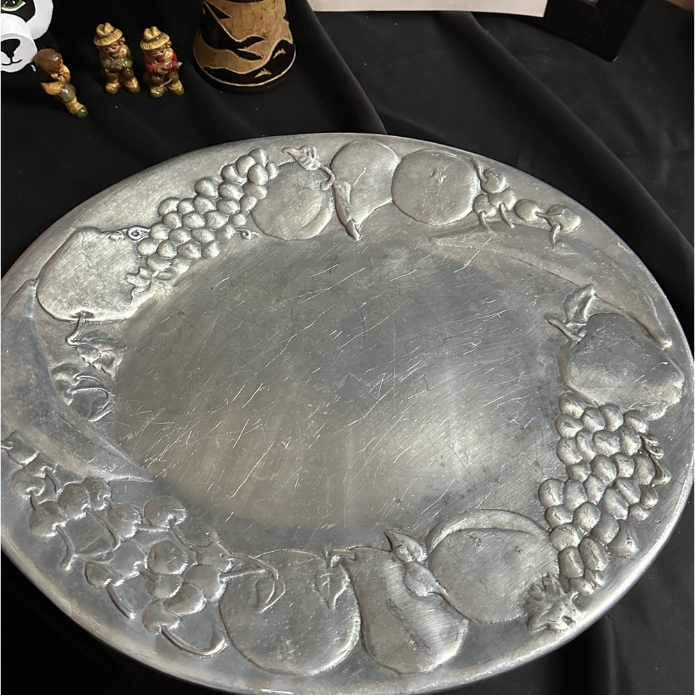 WILTON OVAL FRUIT PLATTER